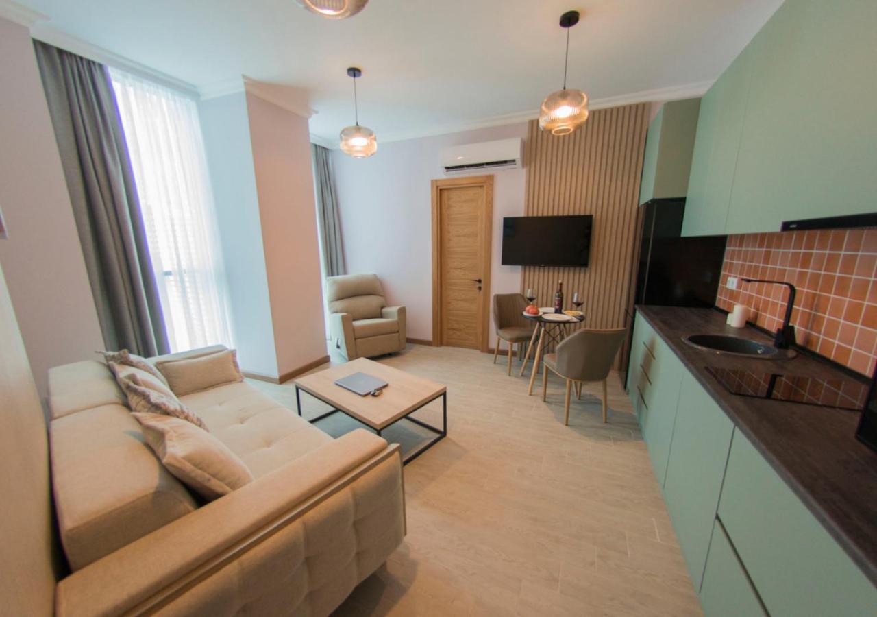 Season Suite Apart-Hotel Batumi Luaran gambar