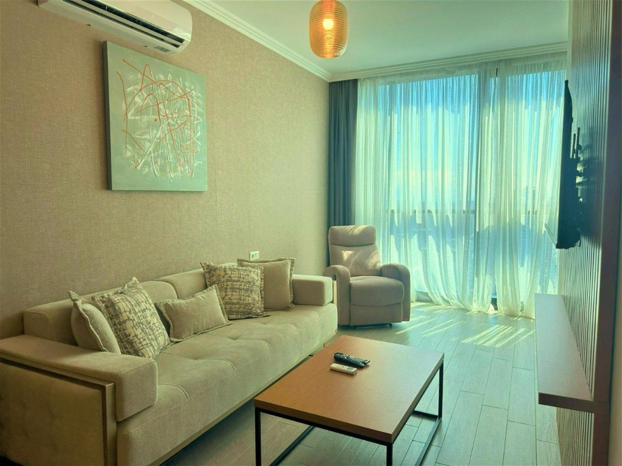Season Suite Apart-Hotel Batumi Luaran gambar
